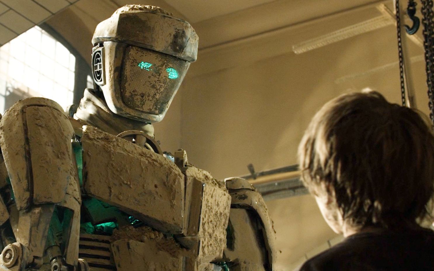 男孩捡到破机器人，没想到洗干净后，竟然是个超级战甲！