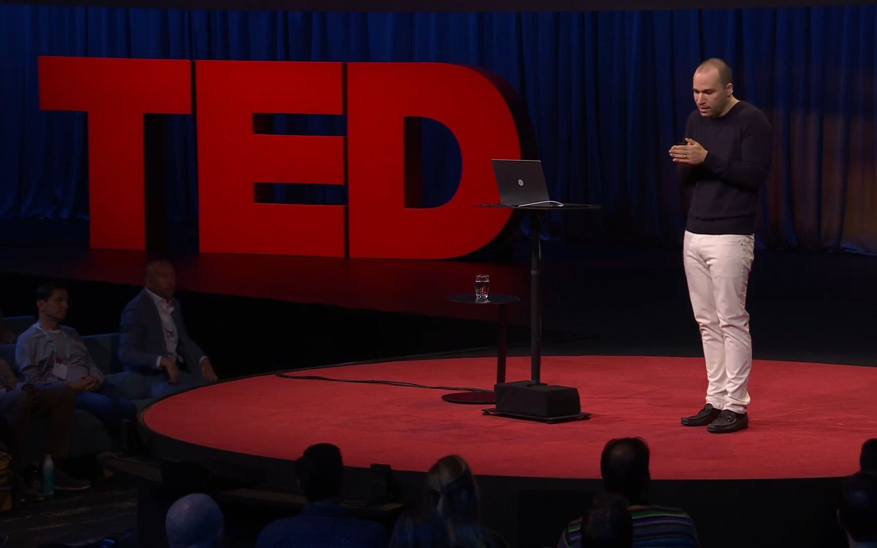 TED上GPT-4数据分析例子： 数据分布，关键词词云，甚至趋势预测分析