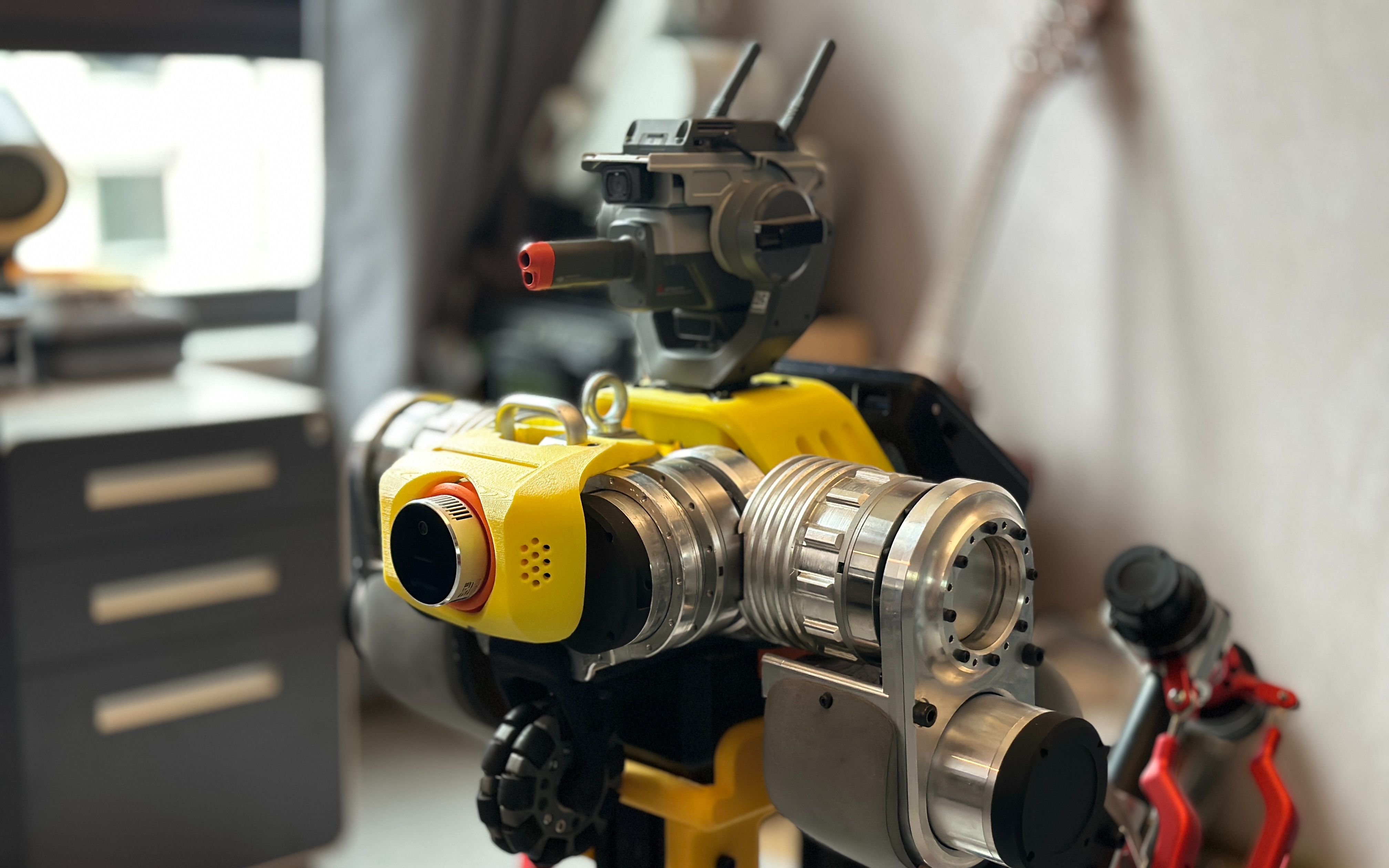 【自制】我做了一种很新的 机 器 人！【硬核】