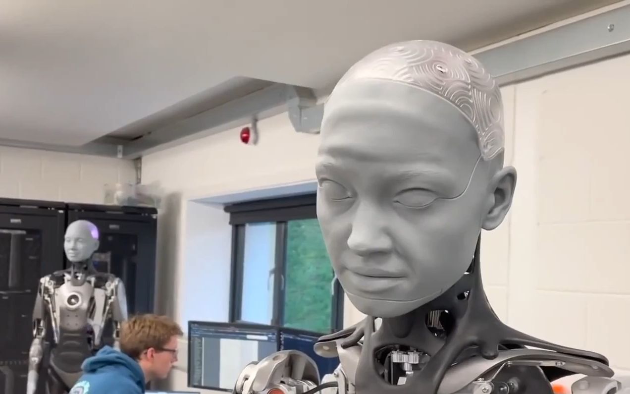 【科技前沿】阿梅卡和最逼真的人工智能机器人，超越阿特拉斯！